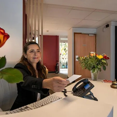 De Reims 3* Paris
