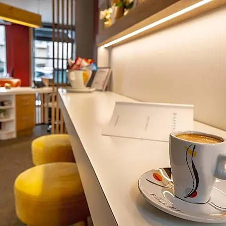 26 Faubourg - Ex-hotel De Reims 3*